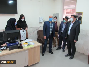 بازدید دکتر رضا نقدی ریاست دانشگاه فنی و حرفه ای استان سمنان و هیات رئیسه این دانشگاه از دانشکده فنی و حرفه ای دختران سمنان

 6