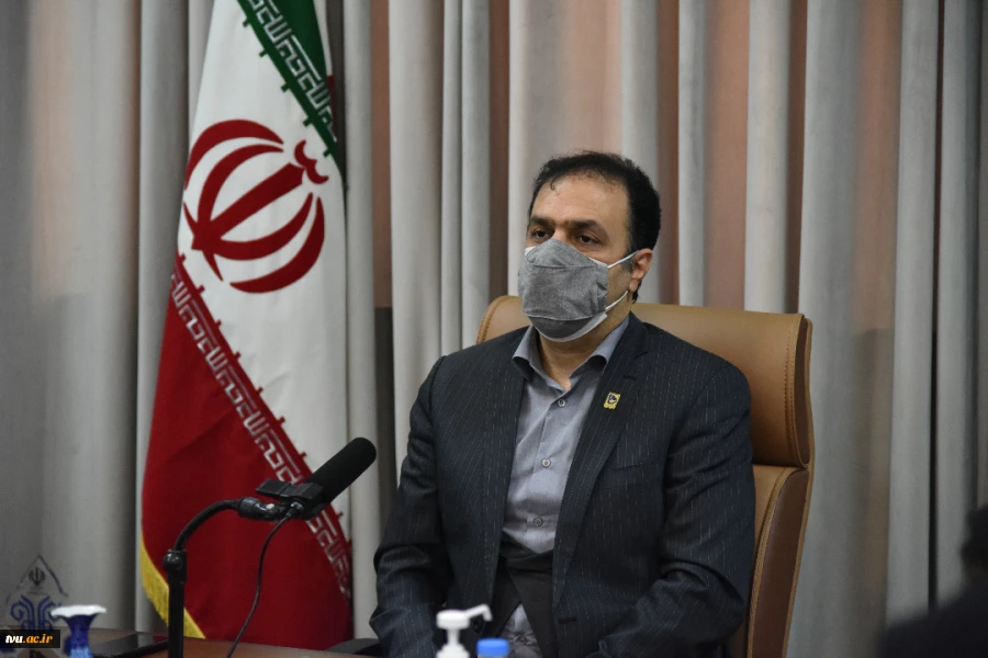 معاون پژوهش و فناوری دانشگاه فنی و حرفه‌ای:
امسال ۳۰آزمایشگاه مجازی در دانشگاه فنی و حرفه‌ای برخط شدند/ پیش بینی افزایش ۱۰۰ درصدی بودجه در سال آینده/راه اندازی اولین مرکز نو آموزی مد و لباس تا پایان سال 7