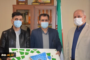 مهدی حسنی دانشجوی نخبه دانشگاه فنی و حرفه ای استان مازندران از ظرفیت‌های تحصیل در دانشگاه و طرح ها و ایده های نو دانشجویی می‌گوید 3
