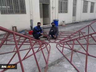مهدی حسنی دانشجوی نخبه دانشگاه فنی و حرفه ای استان مازندران از ظرفیت‌های تحصیل در دانشگاه و طرح ها و ایده های نو دانشجویی می‌گوید 9