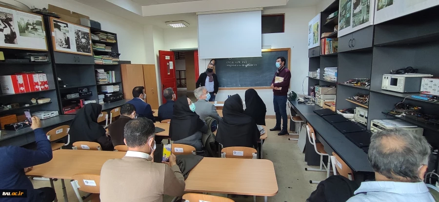 Visiting research centre, workrooms, and laboratories at Pitesti Universit 4