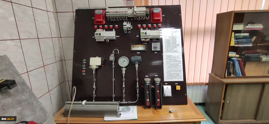 Visiting research centre, workrooms, and laboratories at Pitesti Universit 11