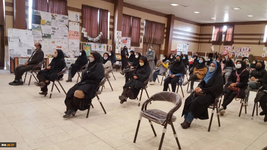 نمایشگاه "علم و پژوهش،دانایی و توانایی ،ماندگاری و سبک زندگی "به مناسبت هفته پژوهش درراستای بیانیه گام دوم انقلاب  4