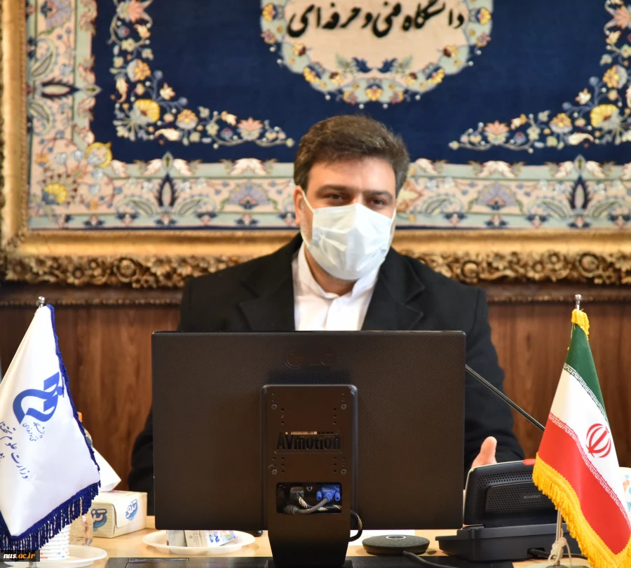 دکتر خسرویان در دیدار با مسئولین کانون‌های استانی مطرح کرد:
استادان بسیجی به عنوان ذخایر استراتژیک فکری در خط مقدم نبرد اندیشه‌ای هستند 2