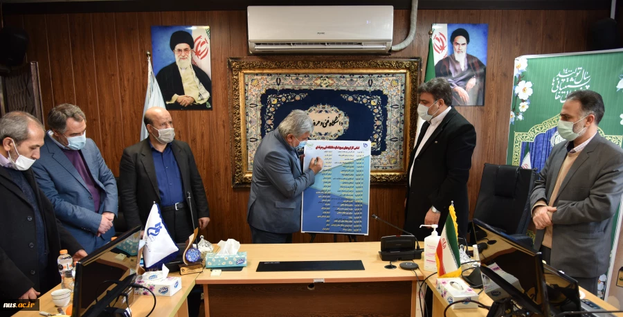 دکتر خسرویان در دیدار با مسئولین کانون‌های استانی مطرح کرد:
استادان بسیجی به عنوان ذخایر استراتژیک فکری در خط مقدم نبرد اندیشه‌ای هستند 10دکتر خسرویان در دیدار با مسئولین کانون‌های استانی مطرح کرد:
استادان بسیجی به عنوان ذخایر استراتژیک فکری در خط مقدم 