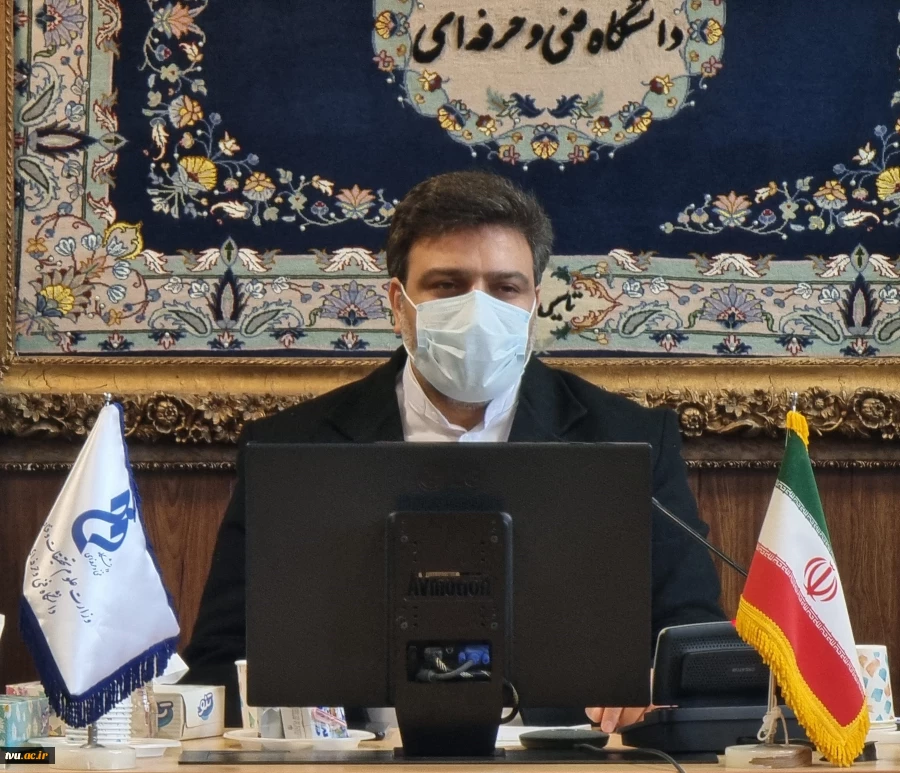 دکتر خسرویان در دیدار با مسئولین کانون‌های استانی مطرح کرد:
استادان بسیجی به عنوان ذخایر استراتژیک فکری در خط مقدم نبرد اندیشه‌ای هستند 4