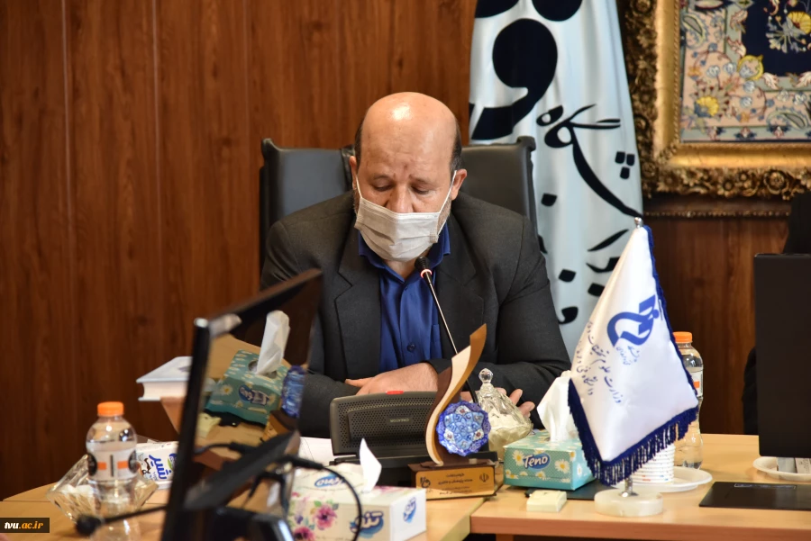 دکتر خسرویان در دیدار با مسئولین کانون‌های استانی مطرح کرد:
استادان بسیجی به عنوان ذخایر استراتژیک فکری در خط مقدم نبرد اندیشه‌ای هستند 7