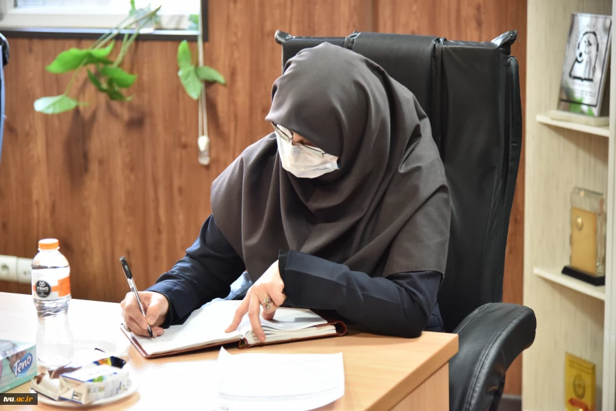 دکتر خسرویان در دیدار با مسئولین کانون‌های استانی مطرح کرد:
استادان بسیجی به عنوان ذخایر استراتژیک فکری در خط مقدم نبرد اندیشه‌ای هستند 3