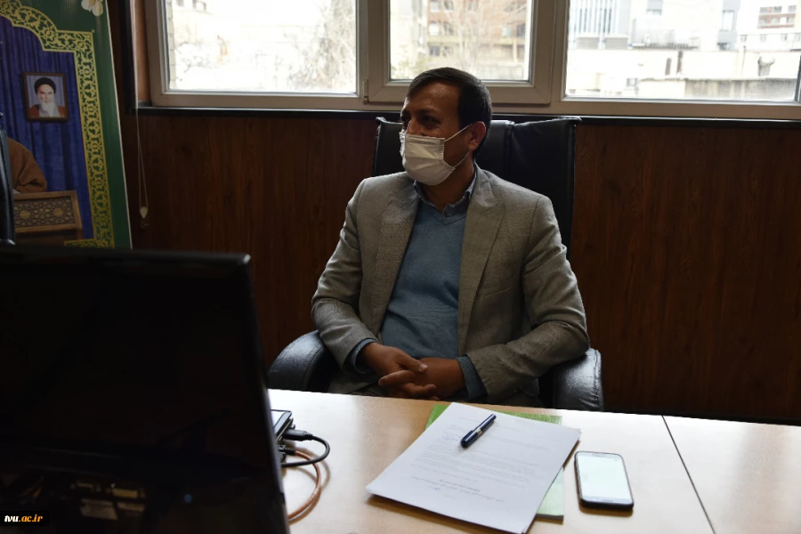 با حضور دکتر خسرویان؛

مراسم تکریم و معارفه سرپرست معاونت آموزشی دانشگاه فنی و حرفه ای برگزار شد.
 2