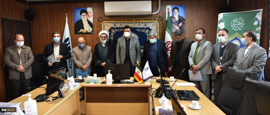 با حضور دکتر عرفان خسرویان؛

مراسم تکریم و معارفه مشاور رئیس و سرپرست مرکز نظارت، ارزیابی و تضمین کیفیت دانشگاه فنی و حرفه‌ای برگزار شد 8