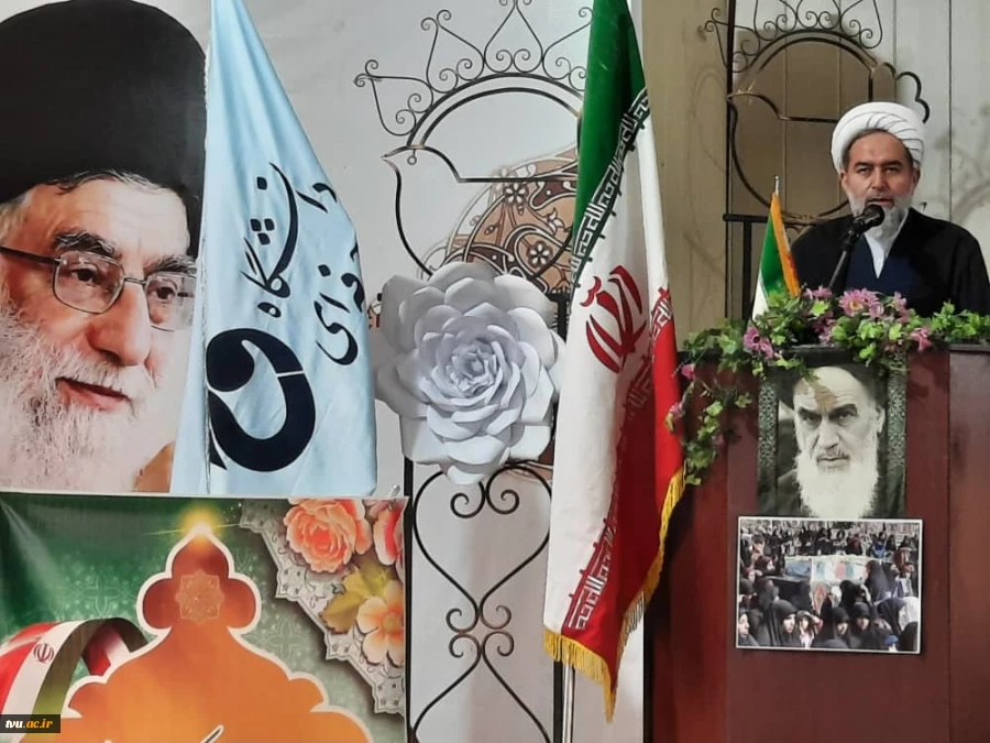 برگزاری مراسم رونمایی از یادمان شهید گمنام با حضور دکتر عرفان خسرویان
 5