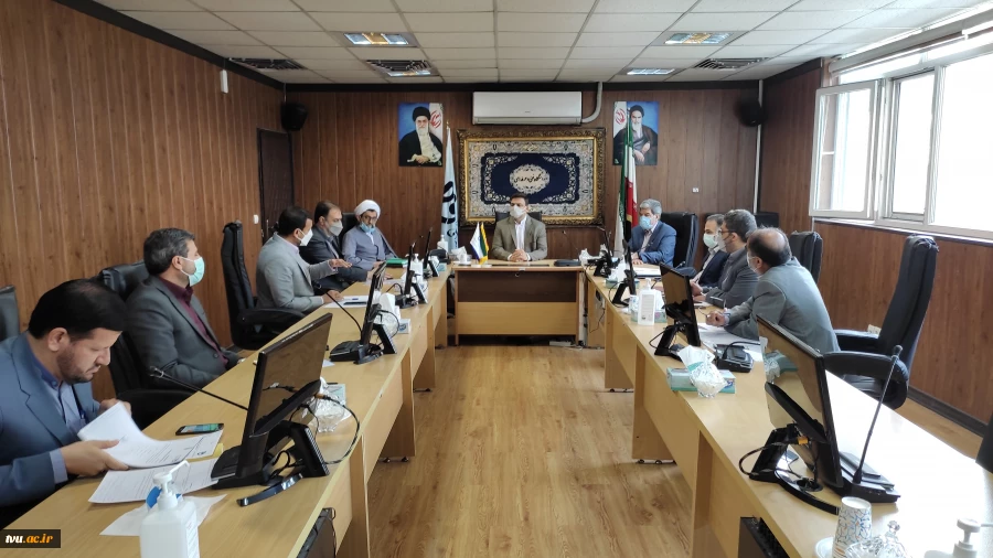 با حضور دکتر عرفان خسرویان؛

دومین جلسه هیئت‌ رئیسه دانشگاه در سال 1401 برگزار شد
 2