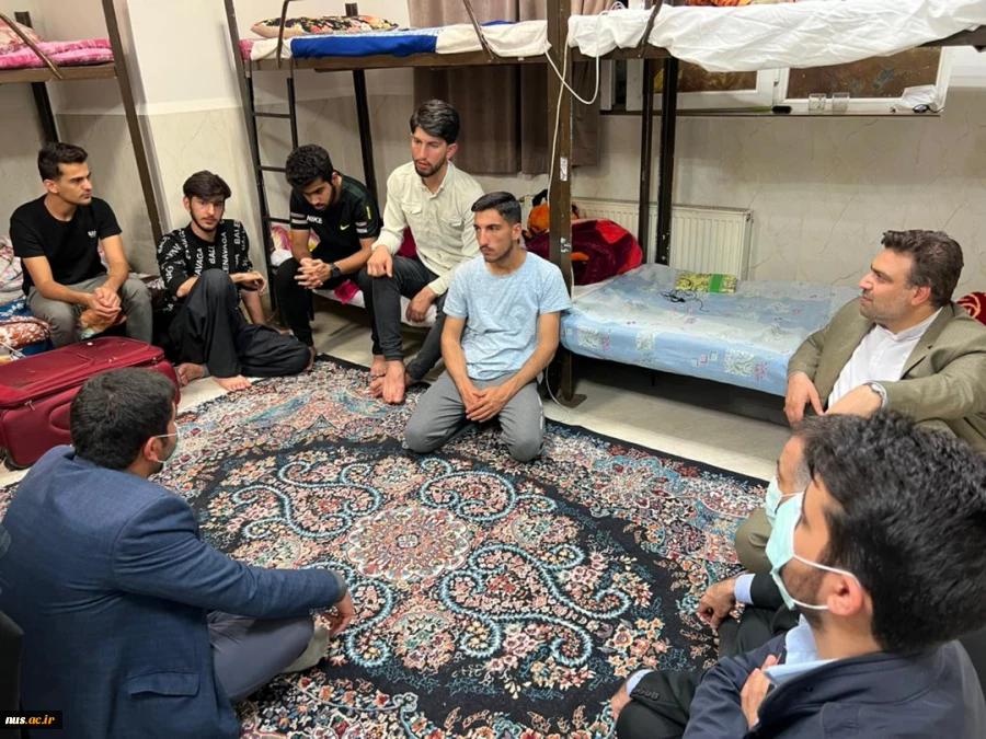بازدید سرزده دکتر خسرویان از خوابگاه دانشجویی دانشکده فنی وحرفه ای شهید شمسی پور تهران 5