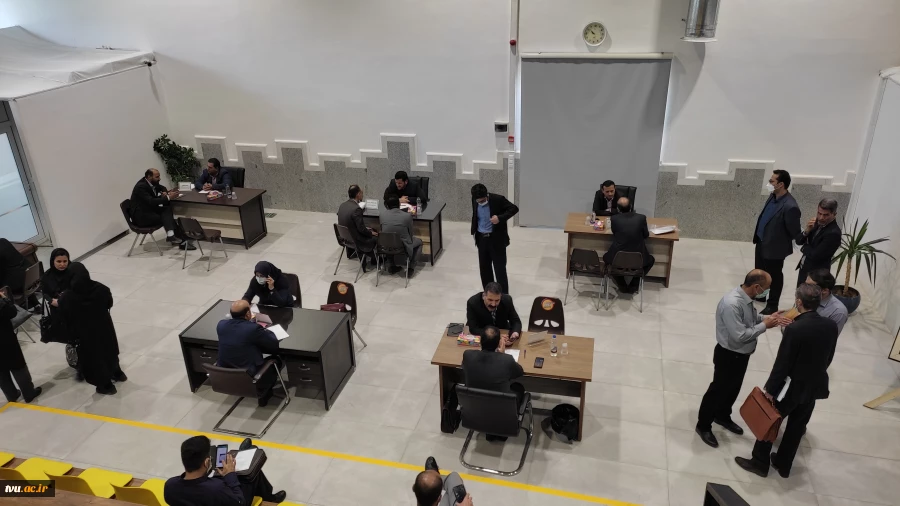 دومین ملاقات عمومی دکتر عرفان خسرویان با استادان، کارکنان و دانشجویان دانشگاه فنی و حرفه‌ای استان همدان برگزار شد 12