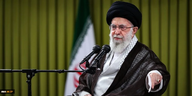رهبر انقلاب: اساتید بسیجی در همه زمینه‌ها پیشران باشند 2