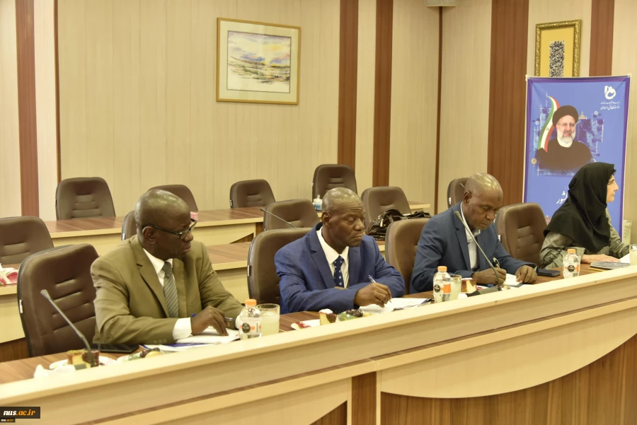 The President of Technical and Vocational University met and talked with the Minister of Higher Education and Research of the Republic of Mali. 10