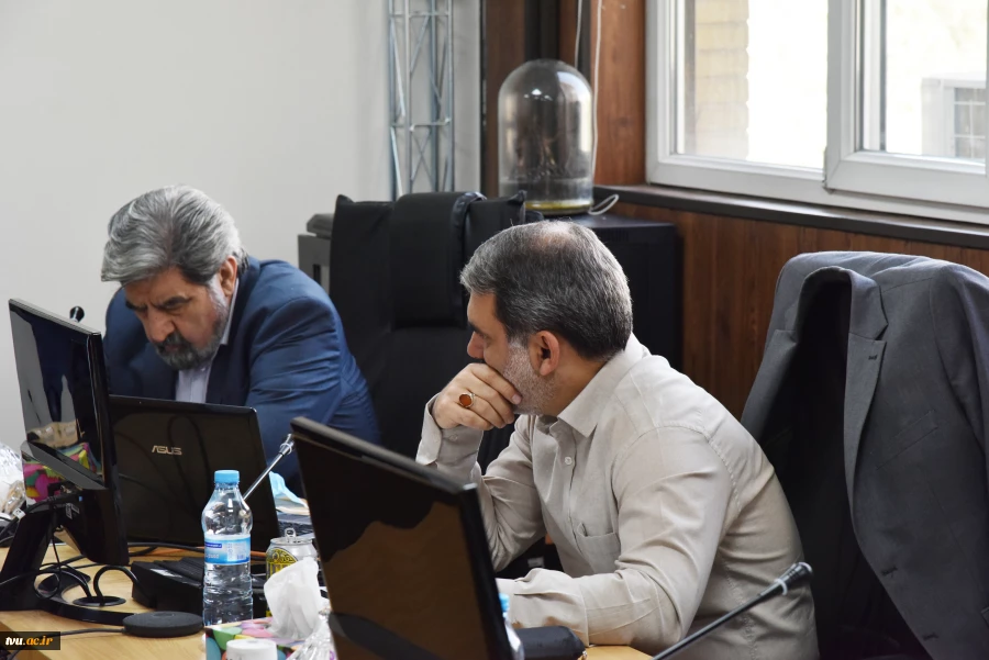 نشست کمیسیون دائمی دانشگاه فنی و حرفه‌ای با حضور اعضای کمیسیون برگزار شد 5