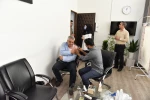 به همت اداره‌کل پشتیبانی و امور رفاهی دانشگاه  صورت گرفت:
تزریق رایگان واکسن آنفولانزا به همکاران سازمان مرکزی دانشگاه فنی و حرفه‌ای 10
