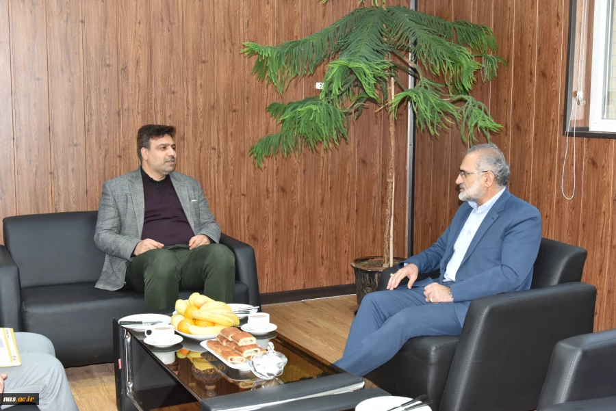 به همت مرکز بسیج اساتید دانشگاه فنی و حرفه‌ای برگزار شد:

وبینار تبیین حوادث اخیر در کشور و دانشگاه‌ها 2