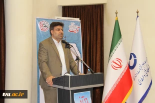 معاون علمی و فناوری ریاست‌جمهوری در مراسم روز دانشجوی دانشگاه فنی و حرفه‌ای: 3
