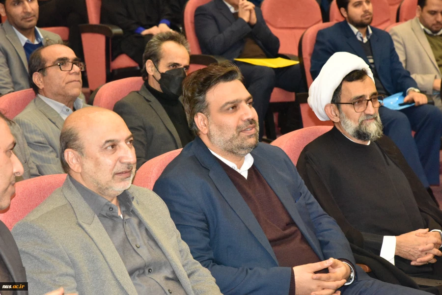 معاون وزیر و رئیس سازمان تحقیقات، آموزش و ترویج کشاورزی در همایش روز ملی پژوهش و فناوری دانشگاه فنی و حرفه‌ای:

دانشگاه فنی و حرفه‌ای می‌تواند در برقراری امنیت غذایی به عنوان اولویت کشور نقش‌آفرین باشد 21