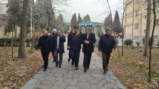 بازدید دکتر خسرویان و هیئت همراه از روند برگزاری امتحانات پایان ترم از دانشکده فنی و حرفه ای انقلاب اسلامی 7
