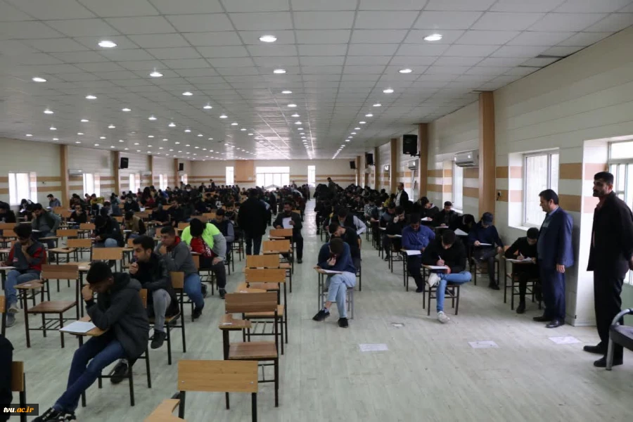 بازدید ناظران مرکز نظارت، ارزیابی و تضمین کیفیت از «برگزاری امتحانات پایانی نیمسال اول سال تحصیلی 1402-1401»  2