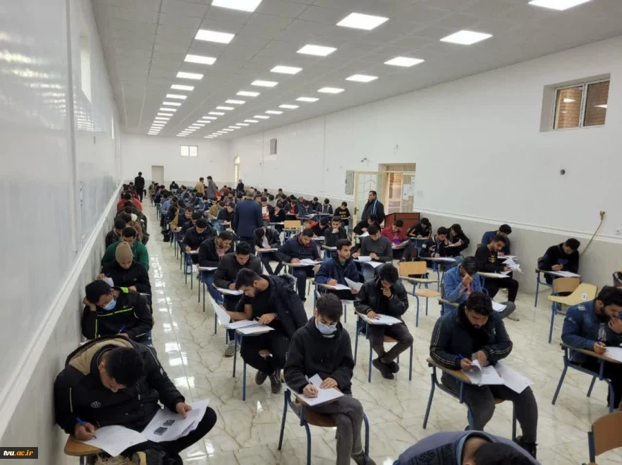 بازدید ناظران مرکز نظارت، ارزیابی و تضمین کیفیت از «برگزاری امتحانات پایانی نیمسال اول سال تحصیلی 1402-1401»  5