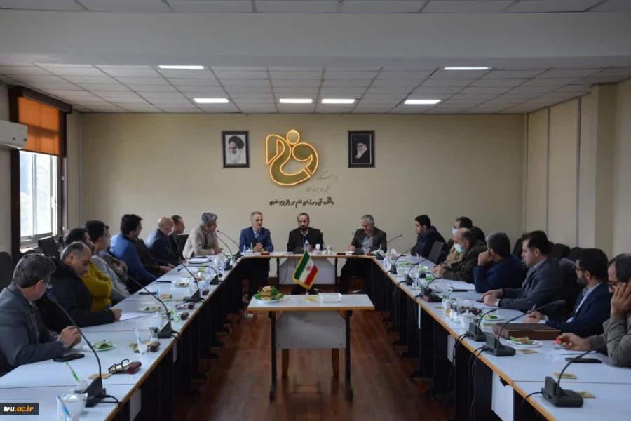 با حضور مدیرکل حراست دانشگاه فنی و حرفه‌ای کشور

جلسه شورای اداری دانشکده فنی امام محمد باقر (ع) ساری و دانشگاه فنی و حرفه‌ای استان مازندران برگزار شد 2