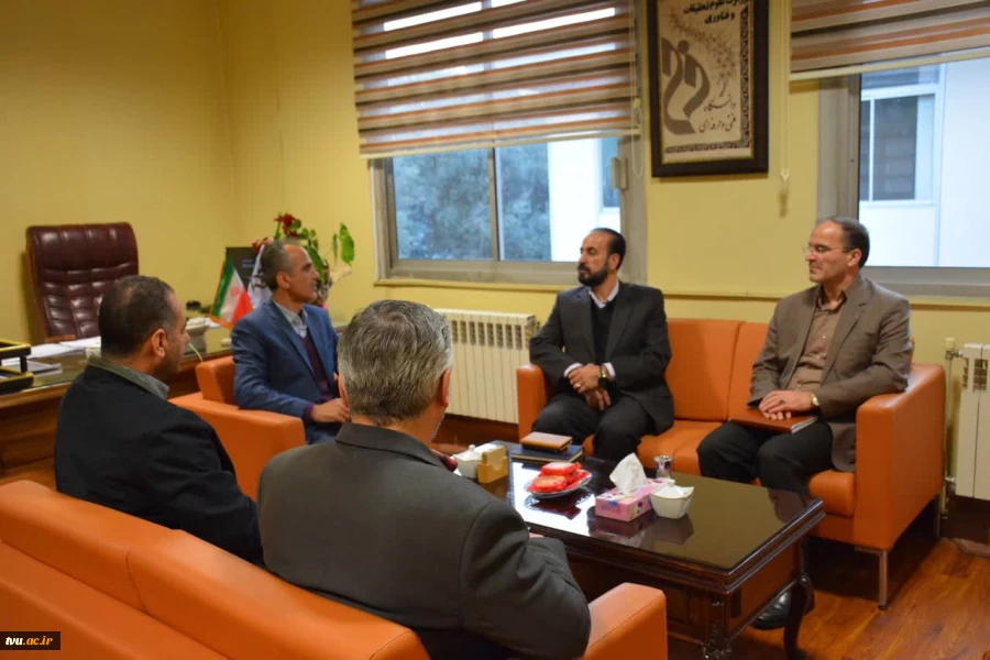 با حضور مدیرکل حراست دانشگاه فنی و حرفه‌ای کشور

جلسه شورای اداری دانشکده فنی امام محمد باقر (ع) ساری و دانشگاه فنی و حرفه‌ای استان مازندران برگزار شد 2