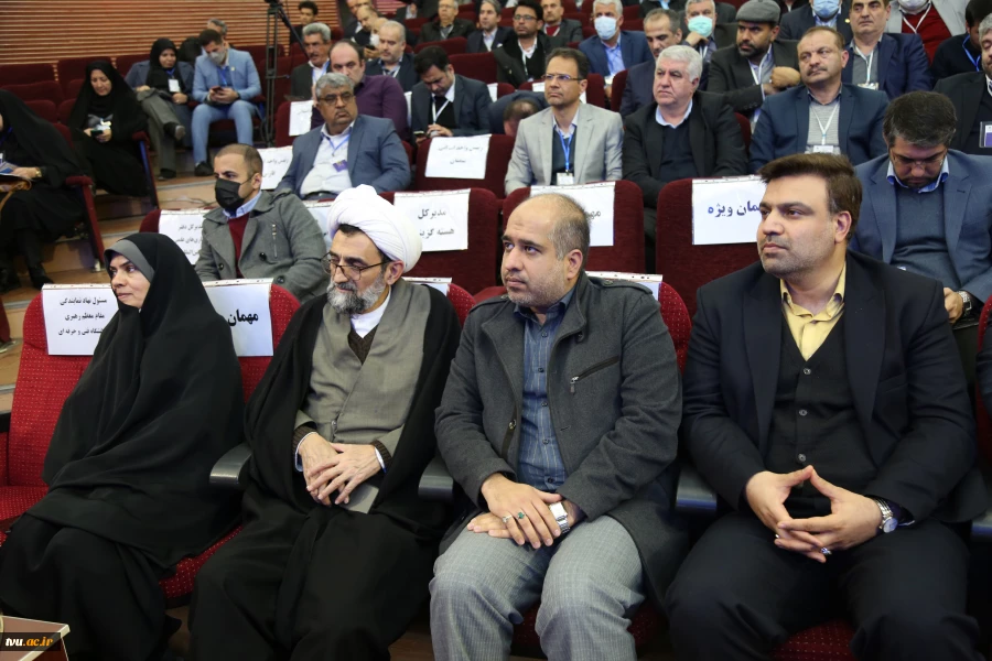 دکتر علی خضریان  در  اجلاس رؤسای دانشکده‌ها و آموزشکده‌های فنی و حرفه‌ای سراسر کشور:

دانشگاه فنی و حرفه‌ای باید در طراحی و برنامه‌ریزی بخش صنعت کشور نقش دو‌چندان داشته باشد 2