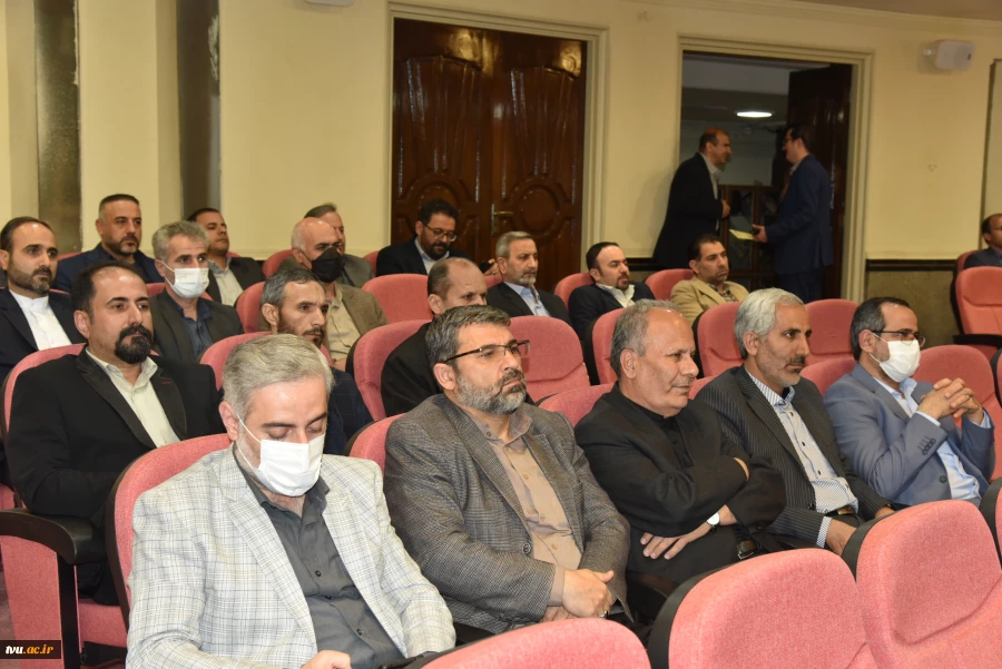 در بیست و ششمین روز از ماه مبارک رمضان محفل انس با قرآن در دانشگاه فنی و حرفه‌ای برگزار شد 3