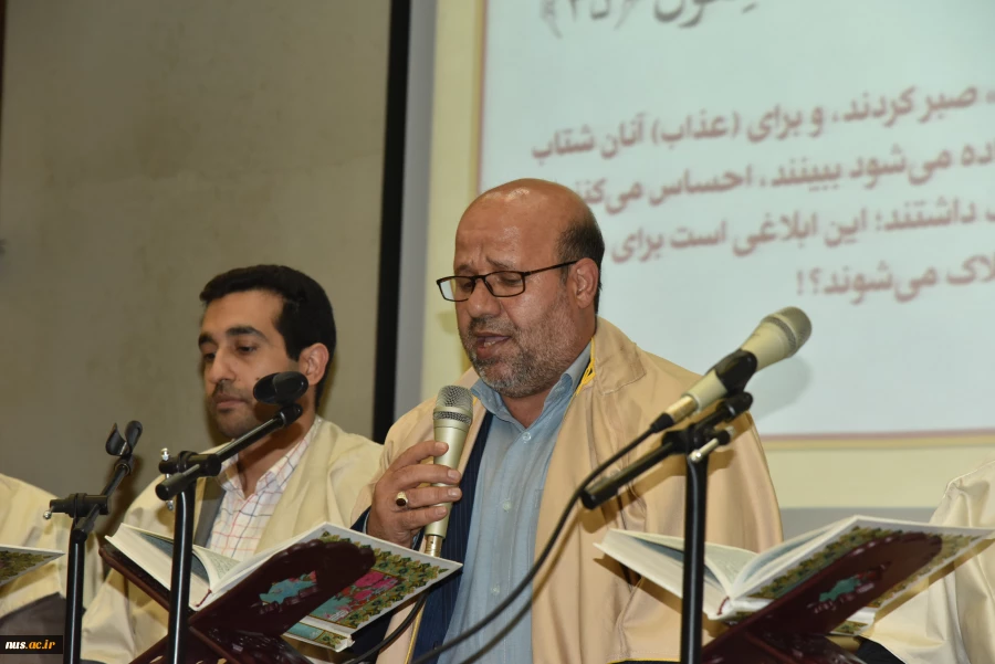 در بیست و ششمین روز از ماه مبارک رمضان محفل انس با قرآن در دانشگاه فنی و حرفه‌ای برگزار شد 12