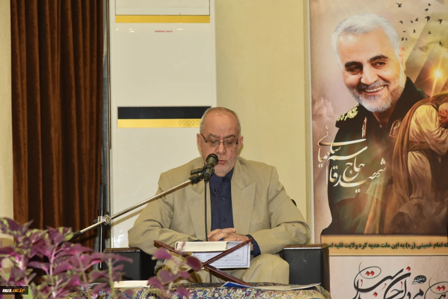 در بیست و ششمین روز از ماه مبارک رمضان محفل انس با قرآن در دانشگاه فنی و حرفه‌ای برگزار شد 16