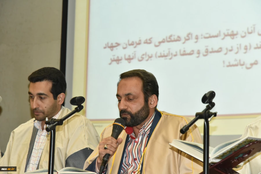 در بیست و ششمین روز از ماه مبارک رمضان محفل انس با قرآن در دانشگاه فنی و حرفه‌ای برگزار شد 18