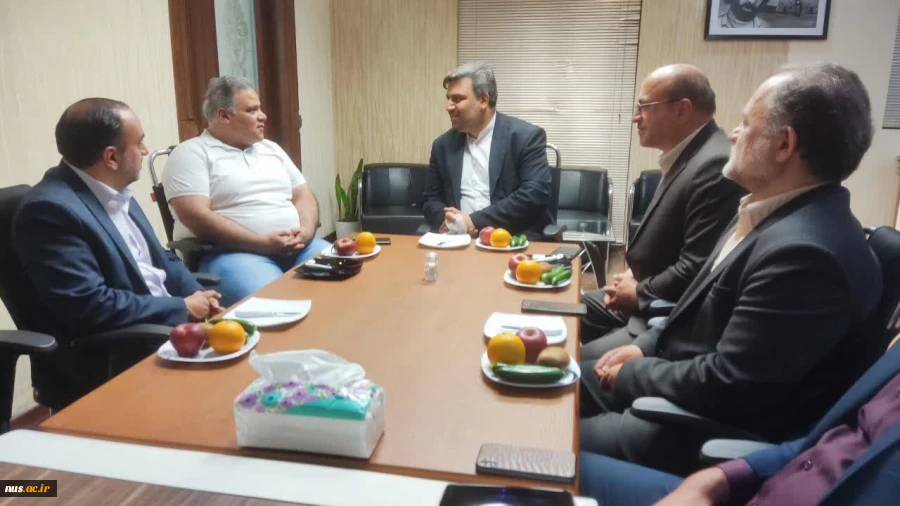 نشست رئیس دانشگاه فنی و حرفه‌ای با مدیرعامل شرکت فرش جردن واقع در شهرک صنعتی سلیمان صباحی بیدگلی 2