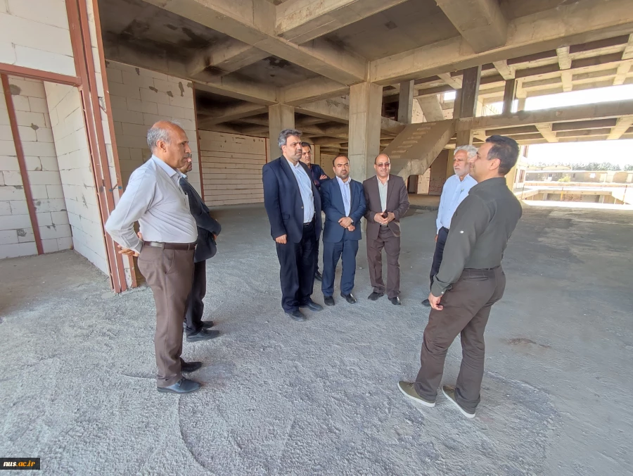 بازدید رئیس دانشگاه فنی و حرفه‌ای از ساختمان در حال احداث آموزشکده دختران کاشان 3