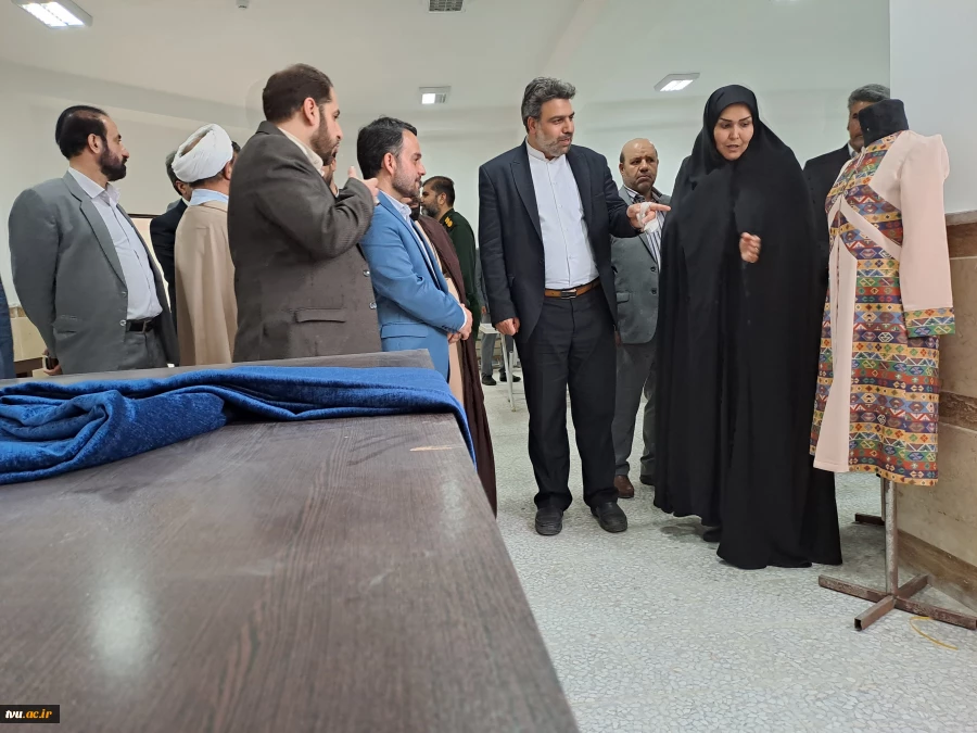 در سال «مهار تورم و رشد تولید»

افتتاح کارگاه تولید پوشاک اسلامی دانشگاه فنی و حرفه‌ای استان قم با حضور رئیس دانشگاه فنی و حرفه‌ای 2