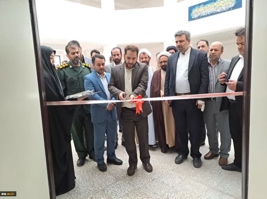 در سال «مهار تورم و رشد تولید»

افتتاح کارگاه تولید پوشاک اسلامی دانشگاه فنی و حرفه‌ای استان قم 2