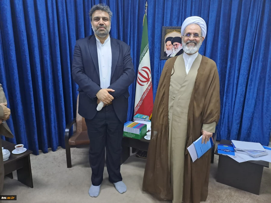 دیدار رئیس دانشگاه فنی و حرفه‌ای با آیت‌الله علیرضا اعرافی مدیر حوزه‌های علمیه سراسر کشور 3