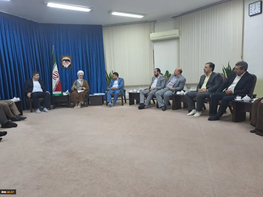 دیدار رئیس دانشگاه فنی و حرفه‌ای با آیت‌الله علیرضا اعرافی مدیر حوزه‌های علمیه سراسر کشور 6