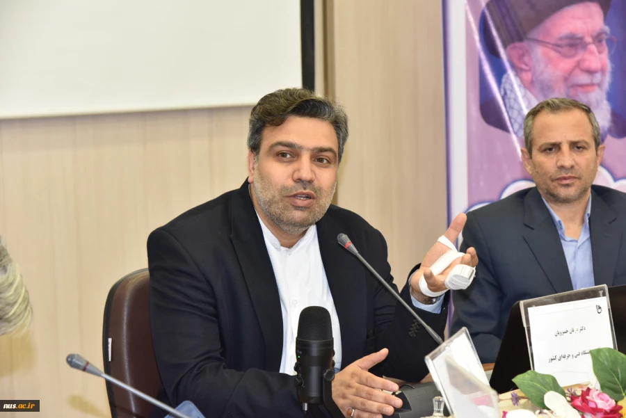 رئیس دانشگاه فنی و حرفه‌ای در نشست تخصصی نهادینه‌سازی نظام صلاحیت حرفه‌ای در آموزش های مهارتی رسمی:

امروز اگر بتوانیم جوانه‌ی نظام صلاحیت حرفه‌ای را به خوبی بنشانیم و با آموزش عالی پیوند ارگانیک بزنیم به موفقیت‌های زیادی دست خواهیم یافت 2