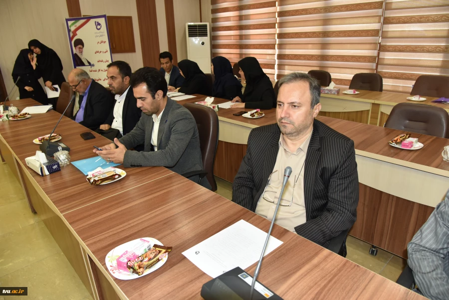 نشست تخصصی نهادینه‌سازی نظام صلاحیت حرفه‌ای در آموزش های مهارتی رسمی برگزار شد 8