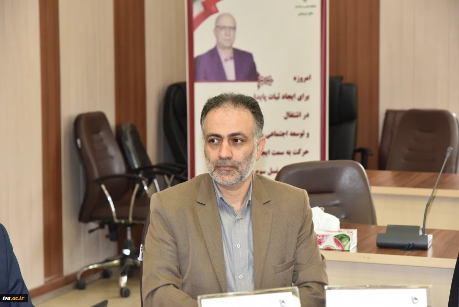 نشست تخصصی نهادینه‌سازی نظام صلاحیت حرفه‌ای در آموزش های مهارتی رسمی برگزار شد 15