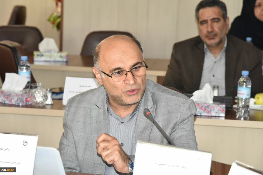 نشست تخصصی نهادینه‌سازی نظام صلاحیت حرفه‌ای در آموزش های مهارتی رسمی برگزار شد 16