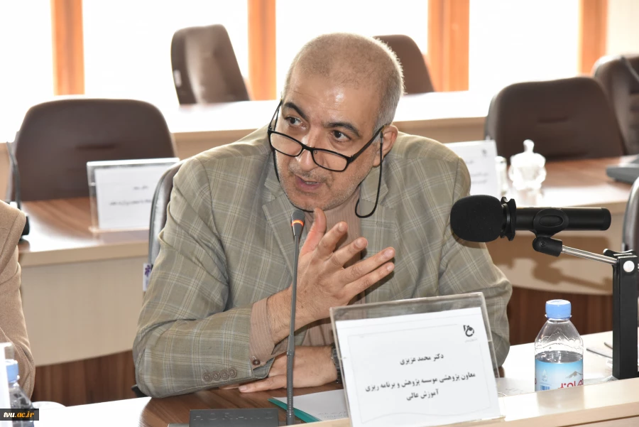 نشست تخصصی نهادینه‌سازی نظام صلاحیت حرفه‌ای در آموزش های مهارتی رسمی برگزار شد 18