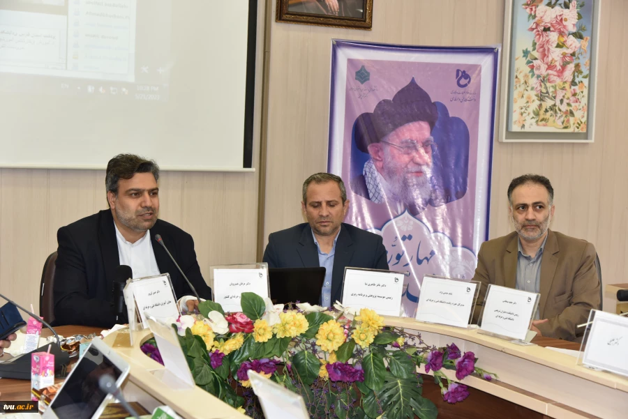 نهادینه‌سازی نظام صلاحیت حرفه‌ای در آموزش‌های مهارتی رسمی از منظر صاحب‌نظران و متخصصین 10