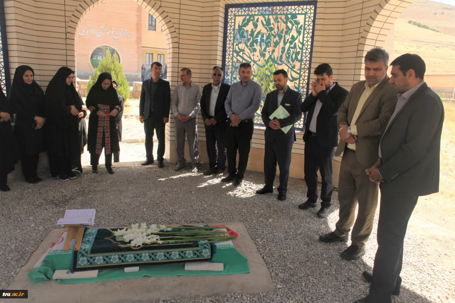 بازدید رئیس دانشگاه فنی و حرفه‌ای از آموزشکده‌ فنی و حرفه‌ای دختران جونقان 2