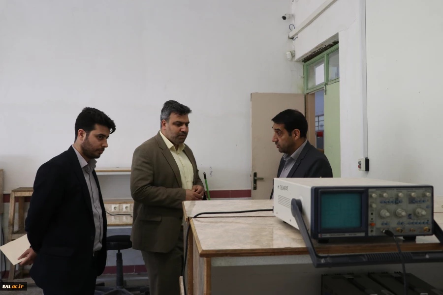 بازدید رئیس دانشگاه فنی و حرفه‌ای از آموزشکده‌ فنی و حرفه‌ای پسران شهرکرد 6
