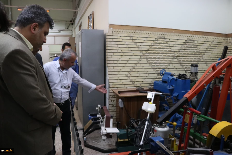 بازدید رئیس دانشگاه فنی و حرفه‌ای از آموزشکده‌ فنی و حرفه‌ای پسران شهرکرد 7